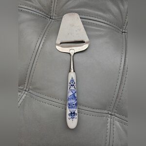 Blue and White Cheese Slicer